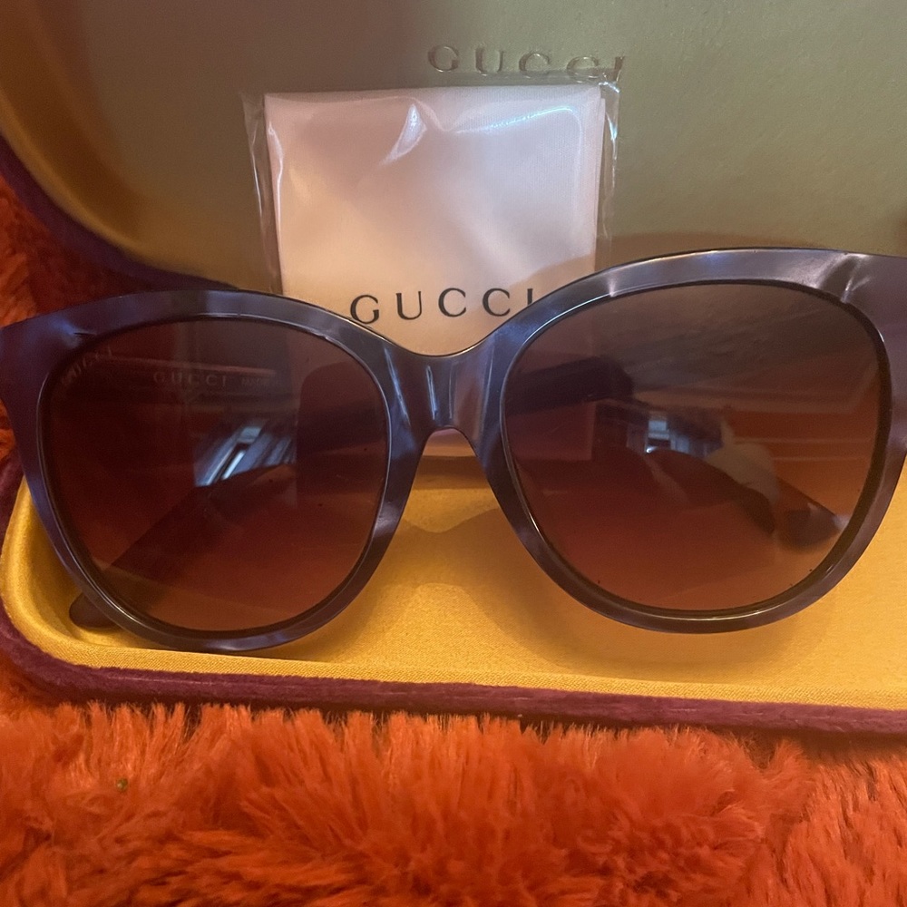 FLASH SALE-Gucci Sunglasses